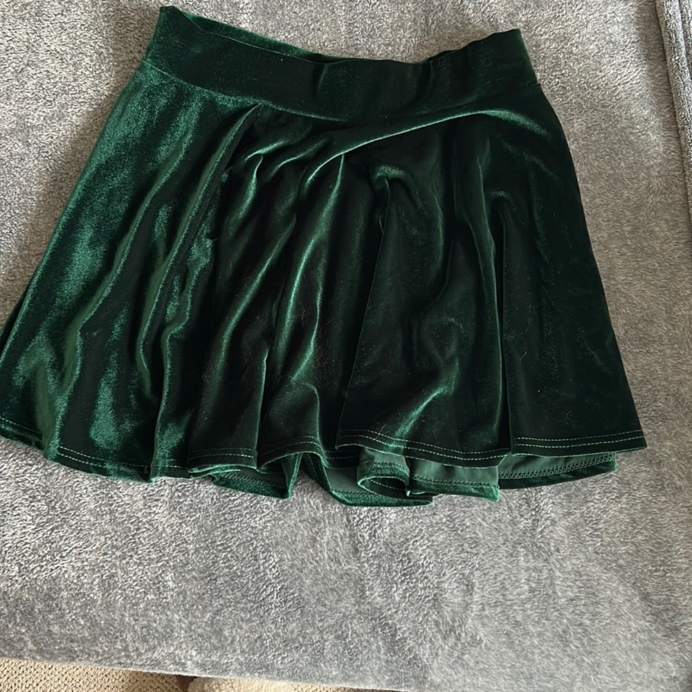 New Velvet mini skirt - L